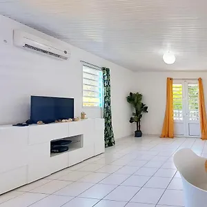 Grand Studio Meuble De 35m² Fort-de-France